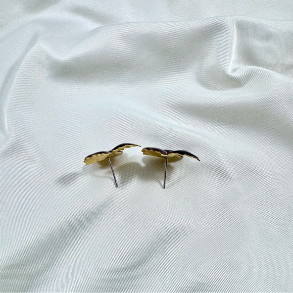 Vintage brown and gold post earrings with leaf design in near mint condition. - Picture 5 of 6